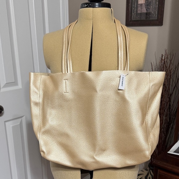 Old Navy Handbags - Old Navy Metallic Gold Tote Bag